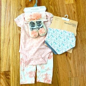 NWT Little girl outfit and bibs